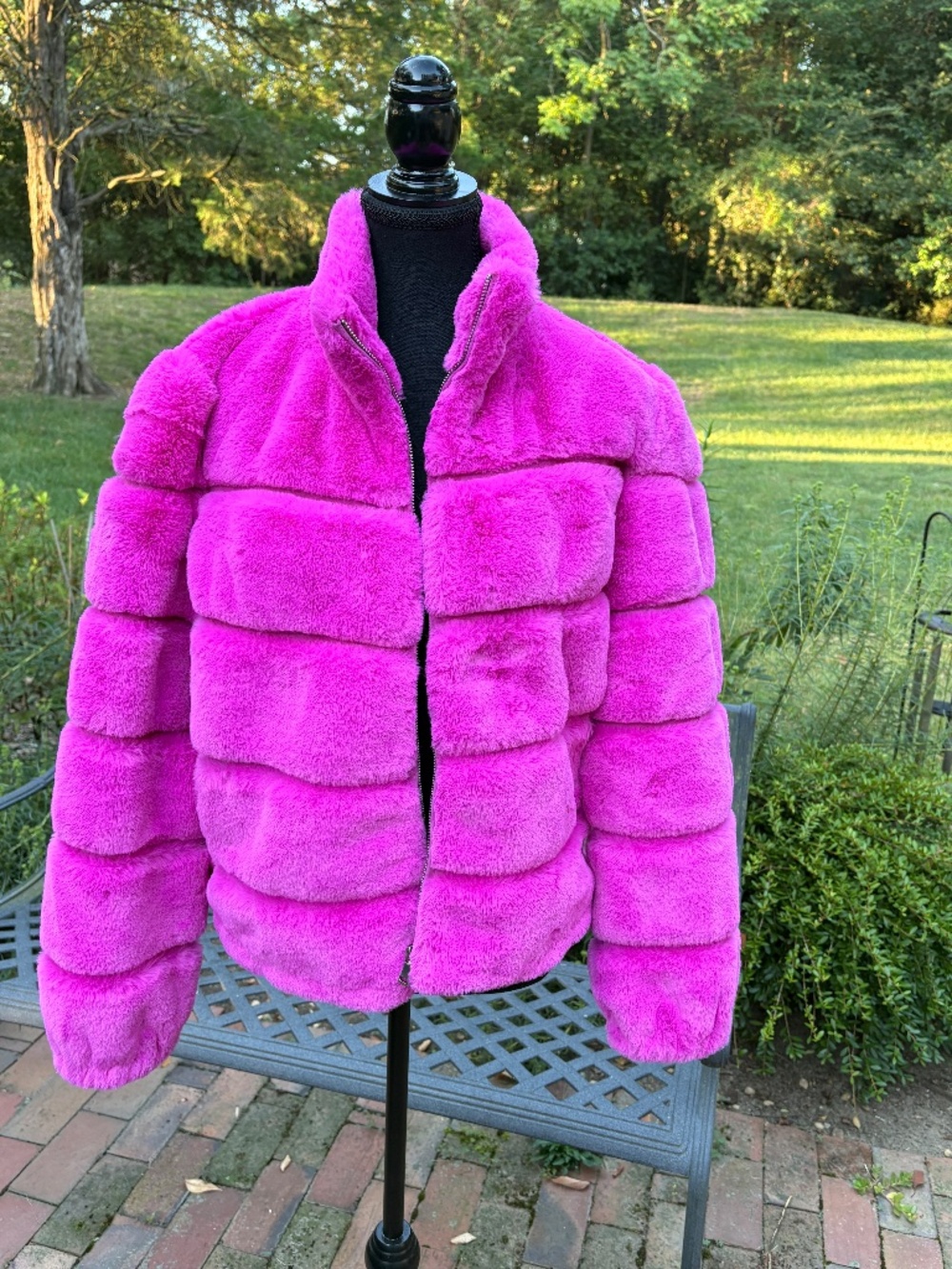 Love Token Blair Faux Fur Coat Fuchsia Women's Medium - Picture 2 of 7
